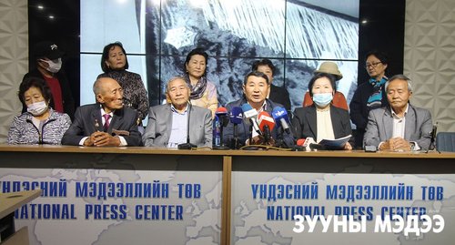 Ахмад багш нар албан бичиг хүргүүлэхээр боллоо